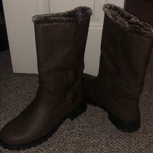 Brown boots